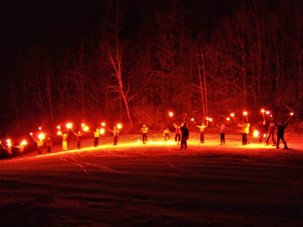 torchlight parade 2 (2)
